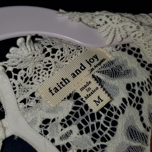 Top - Picture 5 of 6